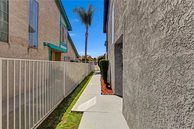 623 W Indigo Street, Compton, CA 90220 — photo 7 of 42