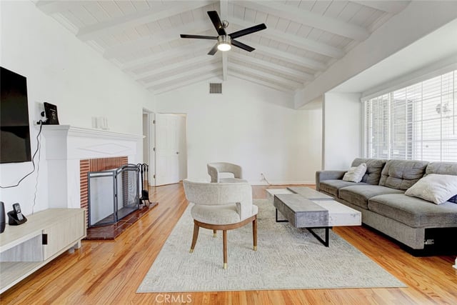 6331 Murietta Avenue, Van Nuys, CA 91401 — photo 8 of 48