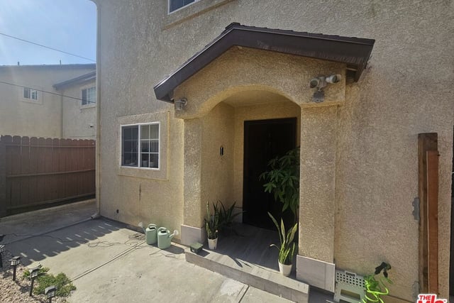 4922 W 104th Street, Inglewood, CA 90304 — photo 2 of 32