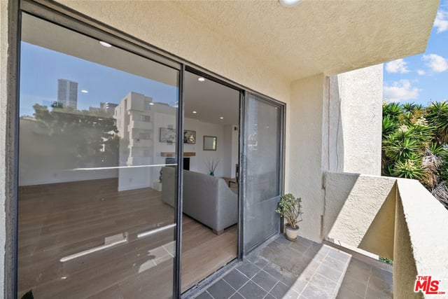 1215 Brockton Avenue 206, Los Angeles, CA 90025 — photo 16 of 25