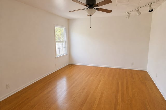 331 N Reese, Burbank, CA 91506 — photo 11 of 18