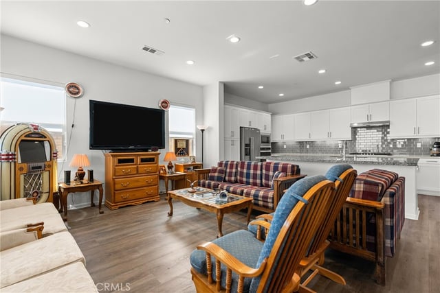 18725 Big Cedar Drive, Canyon Country, CA 91387 — photo 9 of 46