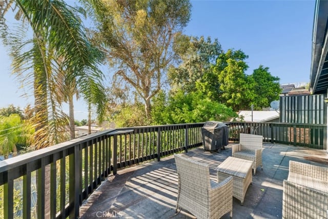 10945 Mountair, Los Angeles, CA 91042 — photo 3 of 32