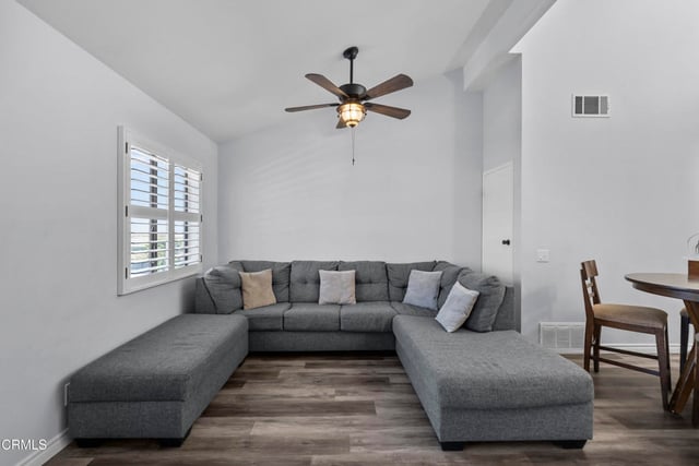 5206 Longfellow Way, Oxnard, CA 93033 — photo 5 of 34