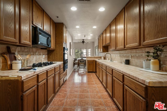 14630 Dickens Street 202, Los Angeles, CA 91403 — photo 11 of 36