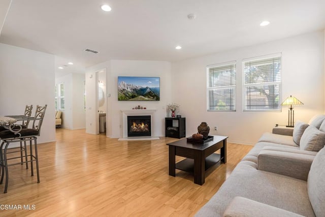 340 Town Forest Court, Camarillo, CA 93012 — photo 13 of 38