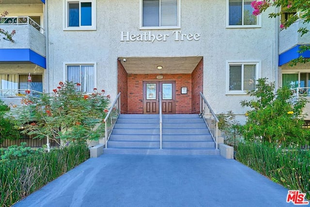 5437 Corteen Place 212, Los Angeles, CA 91607 — photo 31 of 38