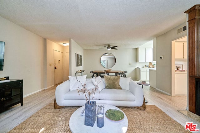 5437 Corteen Place 212, Los Angeles, CA 91607 — photo 9 of 38