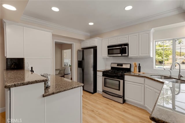 6127 Denny, North Hollywood, CA 91606 — photo 14 of 61