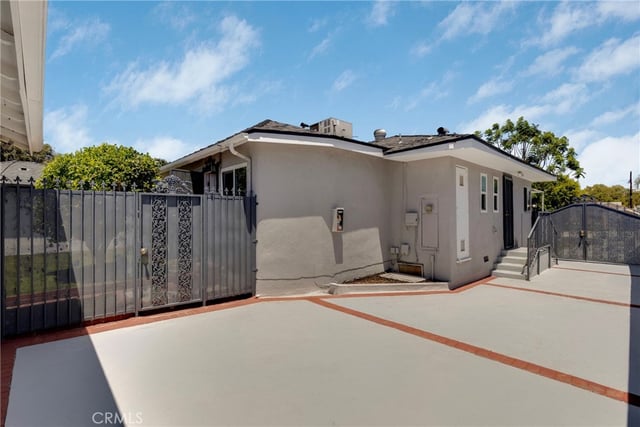 6127 Denny, North Hollywood, CA 91606 — photo 38 of 61