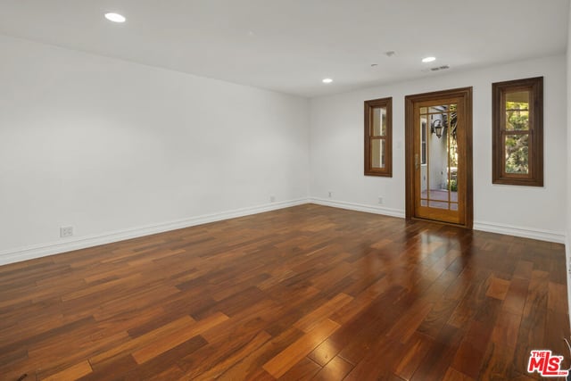 512 N Linden Drive, Beverly Hills, CA 90210 — photo 15 of 22