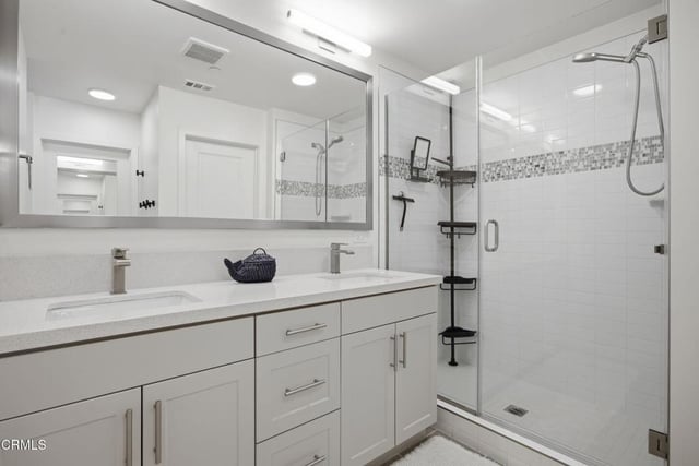 1230 E Thompson Boulevard 103, Ventura, CA 93001 — photo 13 of 56
