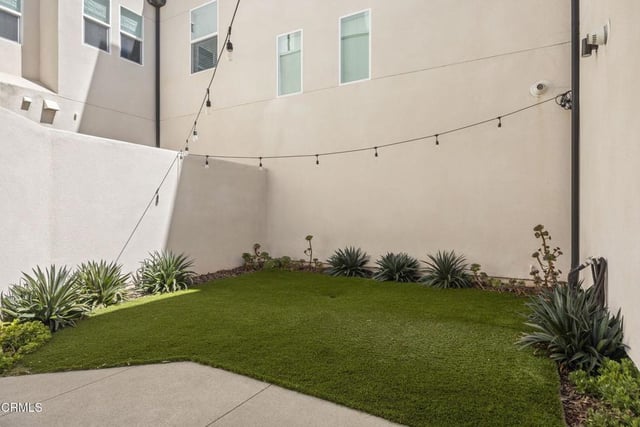 1230 E Thompson Boulevard 103, Ventura, CA 93001 — photo 2 of 56