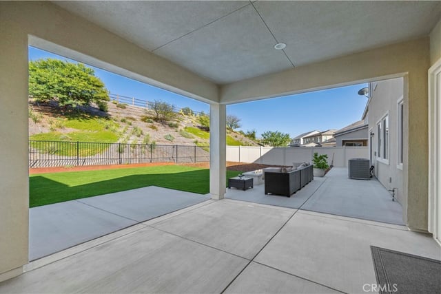 28683 Windbreak, Saugus, CA 91350 — photo 27 of 46