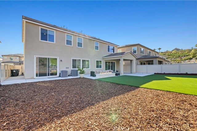 28683 Windbreak, Saugus, CA 91350 — photo 32 of 46