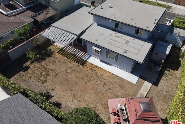 3414 W 52nd Street, Los Angeles, CA 90043 — photo 11 of 33
