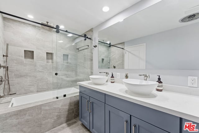 7250 Franklin Avenue 615, Los Angeles, CA 90046 — photo 16 of 42