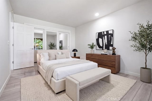 5047 Orrville Avenue, Woodland Hills, CA 91367 — photo 12 of 73