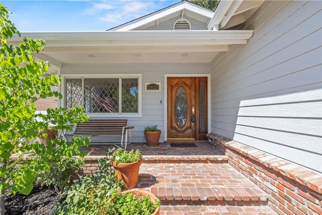 24123 Wildwood Canyon Road, Newhall, CA 91321 — photo 4 of 43