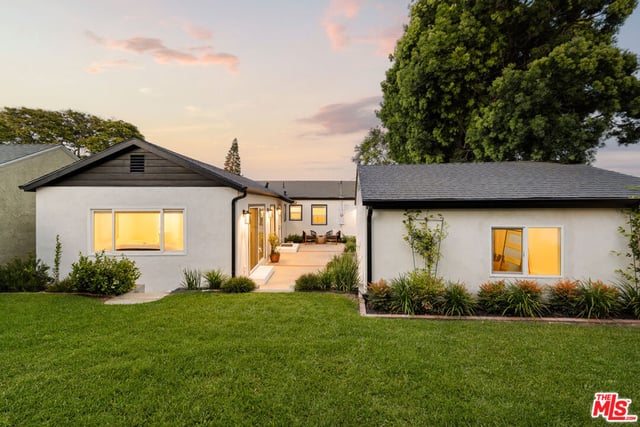 8421 Airlane Avenue, Los Angeles, CA 90045 — photo 9 of 22