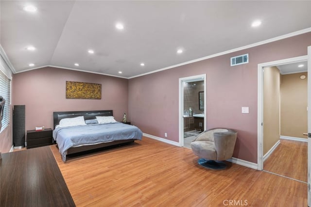 7764 Via Capri, Burbank, CA 91504 — photo 38 of 60