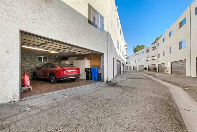 7764 Via Capri, Burbank, CA 91504 — photo 56 of 60