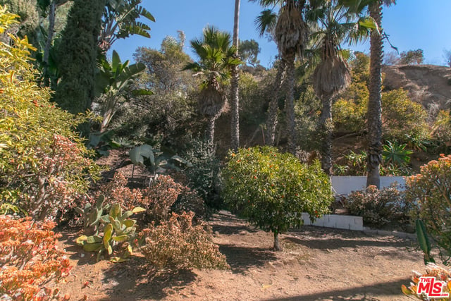 2430 Coldwater Canyon Drive, Beverly Hills, CA 90210 — photo 6 of 26