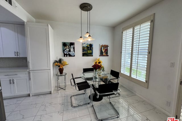 1002 S Burnside Avenue 204, Los Angeles, CA 90019 — photo 13 of 53