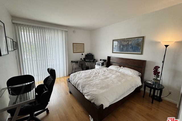 1002 S Burnside Avenue 204, Los Angeles, CA 90019 — photo 44 of 53