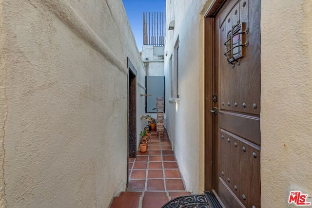 1915 Ocean Front Walk, Venice, CA 90291 — photo 13 of 48