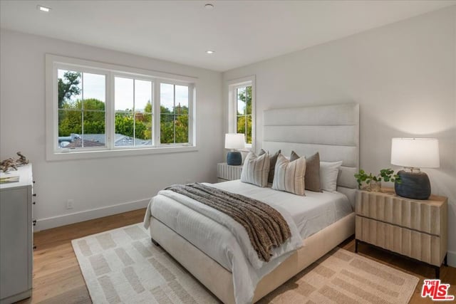541 S Westgate Avenue, Los Angeles, CA 90049 — photo 29 of 33