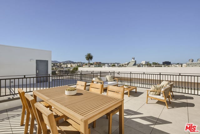 11967 Mayfield Ave 105, Los Angeles, CA 90049 — photo 40 of 59
