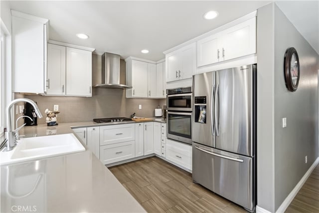 23805 Oak View, Newhall, CA 91321 — photo 12 of 28