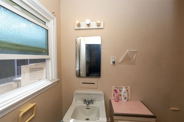 100 W Barclay, Long Beach, CA 90805 — photo 13 of 24