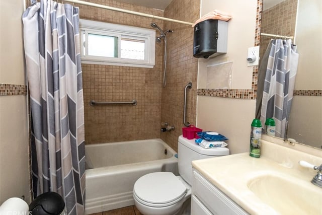 100 W Barclay, Long Beach, CA 90805 — photo 16 of 24