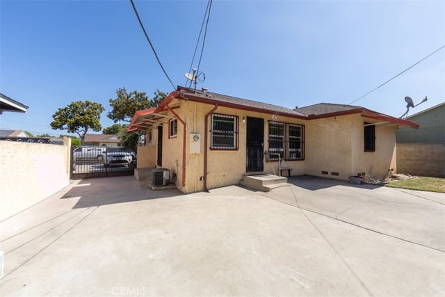 100 W Barclay, Long Beach, CA 90805 — photo 22 of 24