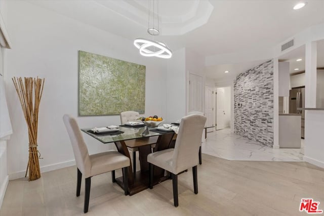 1160 Granville Avenue 108, Los Angeles, CA 90049 — photo 12 of 65