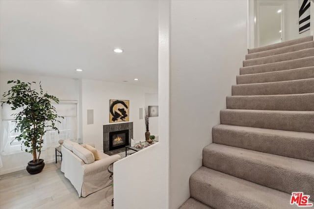 1160 Granville Avenue 108, Los Angeles, CA 90049 — photo 21 of 65