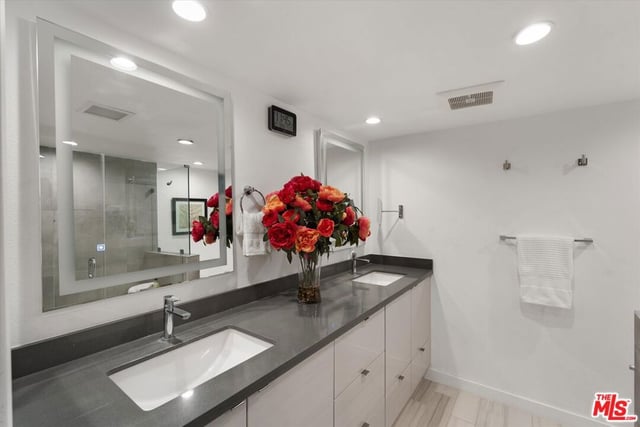 1160 Granville Avenue 108, Los Angeles, CA 90049 — photo 34 of 65