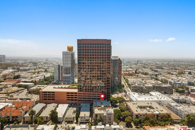 1160 Granville Avenue 108, Los Angeles, CA 90049 — photo 54 of 65