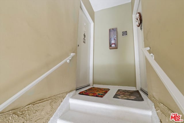 428 Hill Street 16, Santa Monica, CA 90405 — photo 4 of 44