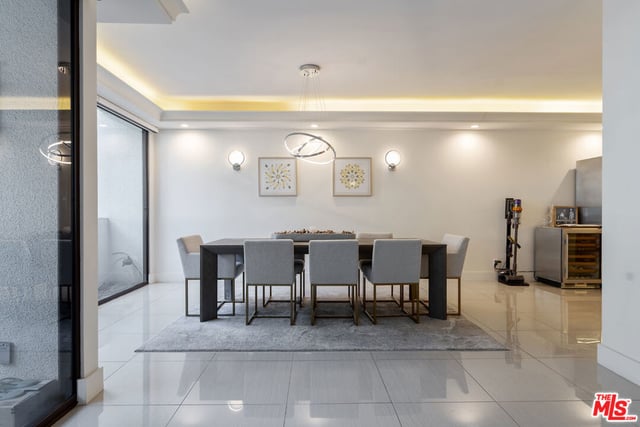 325 N Oakhurst Drive 203, Beverly Hills, CA 90210 — photo 14 of 37