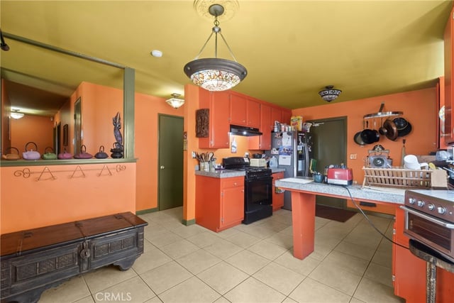27403 Arriola, Saugus, CA 91350 — photo 17 of 42
