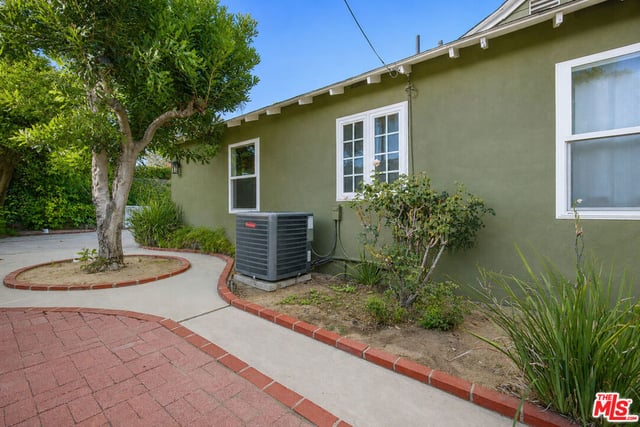 12773 La Maida Street, Valley Village, CA 91607 — photo 37 of 44