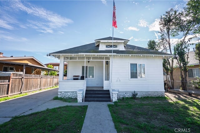 730 W 9th, Pomona, CA 91766 — photo 4 of 25