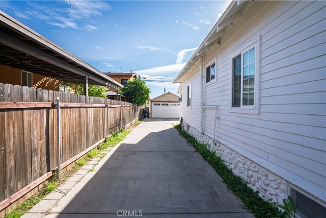 730 W 9th, Pomona, CA 91766 — photo 5 of 25