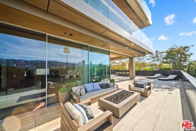 8899 Beverly Boulevard 4A, West Hollywood, CA 90048 — photo 18 of 51