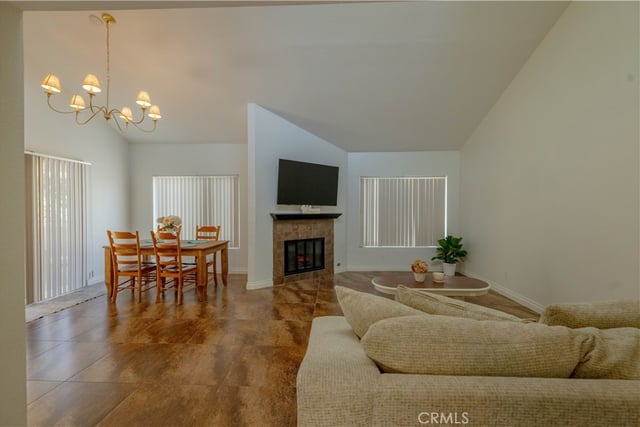31371 The old Rd E, Castaic, CA 91384 — photo 2 of 23