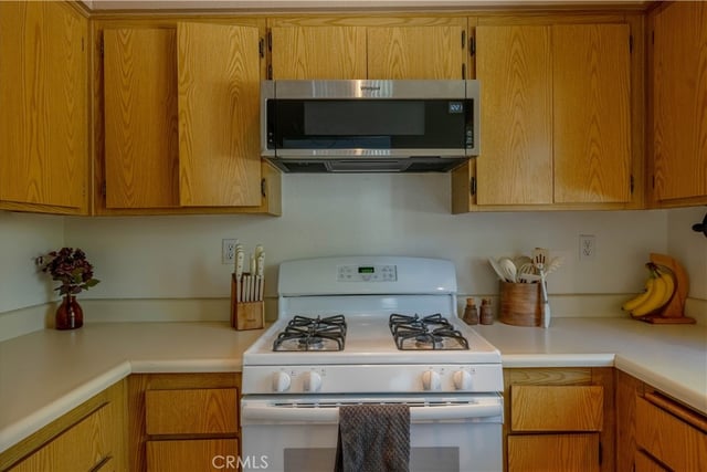 31371 The old Rd E, Castaic, CA 91384 — photo 9 of 23