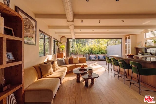 8550 Ridpath Drive, Los Angeles, CA 90046 — photo 4 of 17